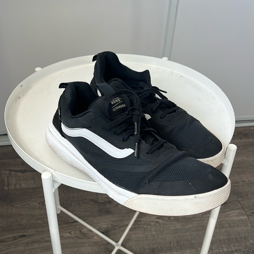 Vans Ultrarange comfort shoes. mens size 13.